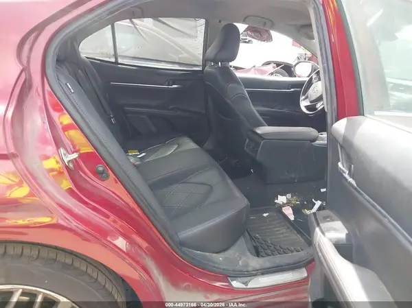 4T1B11HK2KU822646 2019 TOYOTA CAMRY - Image 8