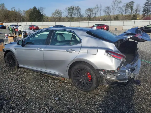 4T1B11HK2KU830228 2019 TOYOTA CAMRY - Image 2