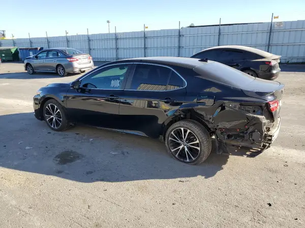 4T1B11HK2KU831167 2019 TOYOTA CAMRY - Image 2