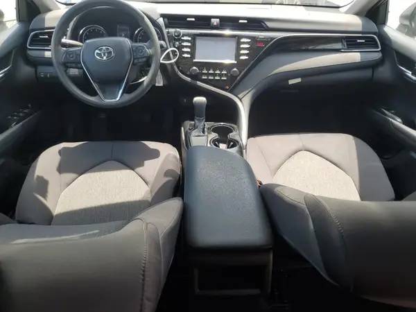 4T1B11HK2KU832044 2019 TOYOTA CAMRY - Image 8