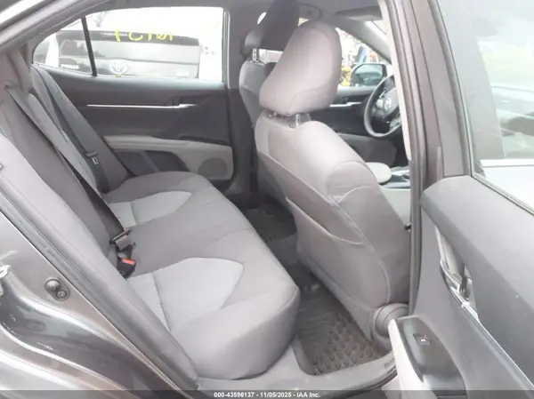 4T1B11HK2KU832545 2019 TOYOTA CAMRY - Image 8