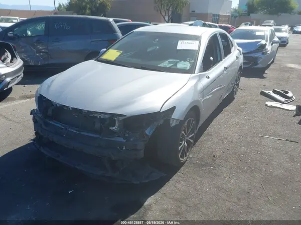 4T1B11HK2KU835526 2019 TOYOTA CAMRY - Image 2