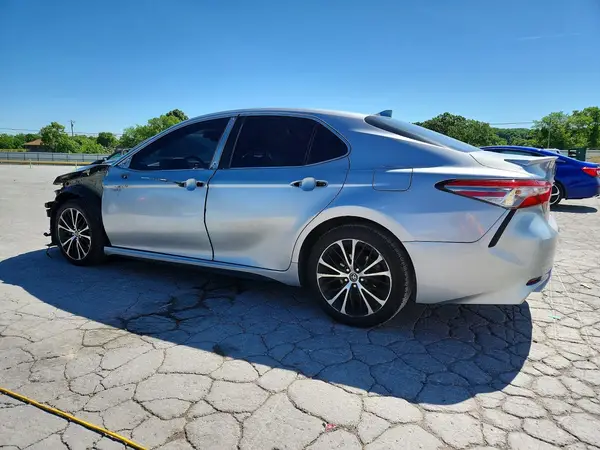 4T1B11HK2KU837471 2019 TOYOTA CAMRY - Image 2
