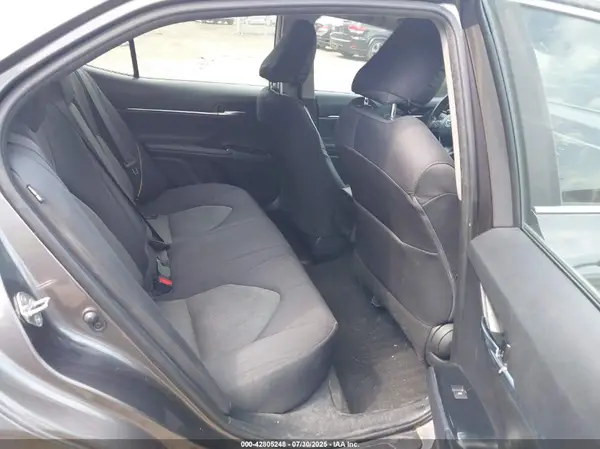 4T1B11HK2KU839625 2019 TOYOTA CAMRY - Image 8