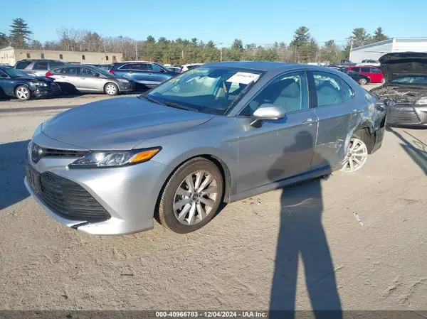 4T1B11HK2KU841116 2019 TOYOTA CAMRY - Image 2