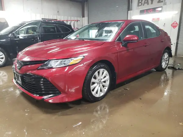 4T1B11HK2KU841424 2019 TOYOTA CAMRY - Image 1