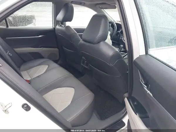 4T1B11HK2KU842119 2019 TOYOTA CAMRY - Image 8