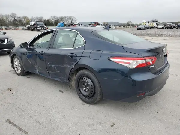 4T1B11HK2KU842475 2019 TOYOTA CAMRY - Image 2