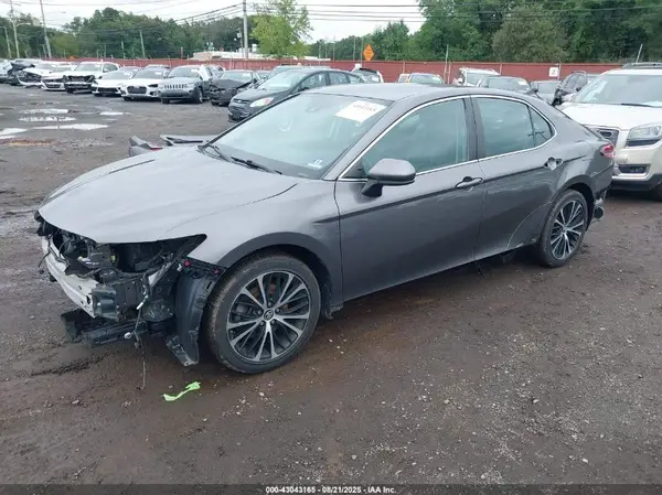 4T1B11HK2KU845327 2019 TOYOTA CAMRY - Image 2