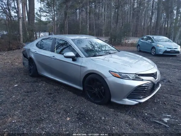 4T1B11HK2KU847921 2019 TOYOTA CAMRY - Image 1