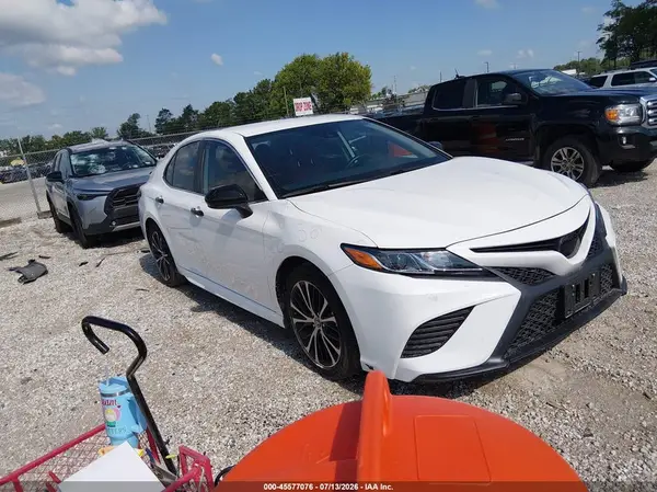 4T1B11HK2KU847997 2019 TOYOTA CAMRY - Image 1