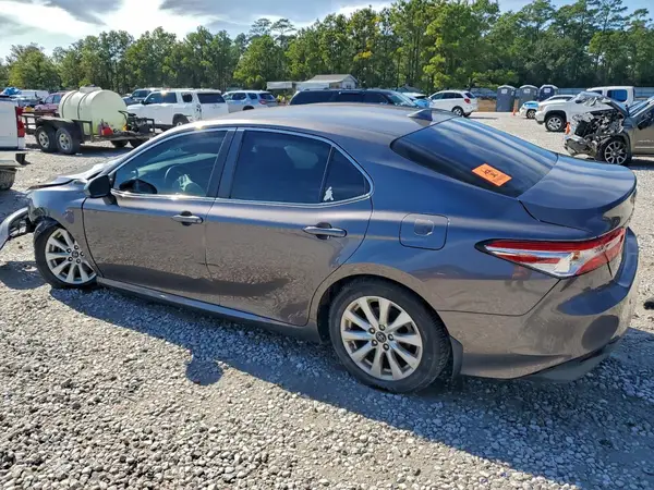 4T1B11HK2KU848325 2019 TOYOTA CAMRY - Image 2