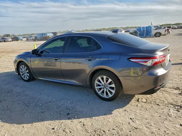 4T1B11HK2KU852360 2019 TOYOTA CAMRY - Image 2