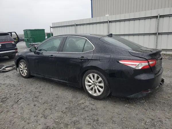 4T1B11HK2KU852827 2019 TOYOTA CAMRY - Image 2