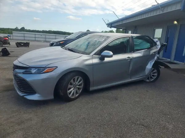 4T1B11HK2KU852858 2019 TOYOTA CAMRY - Image 1