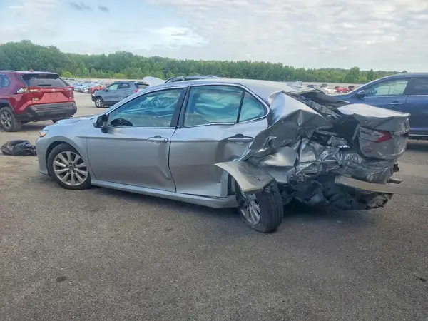 4T1B11HK2KU852858 2019 TOYOTA CAMRY - Image 2