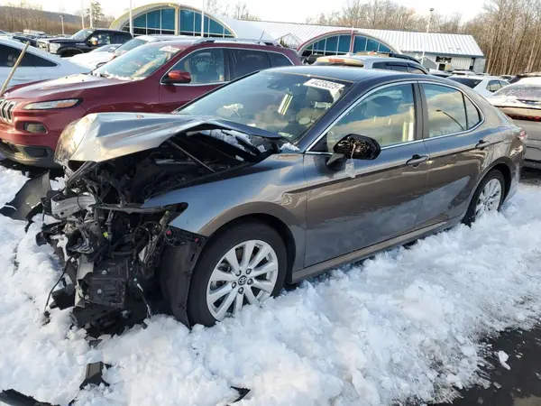 4T1B11HK2KU853119 2019 TOYOTA CAMRY - Image 1
