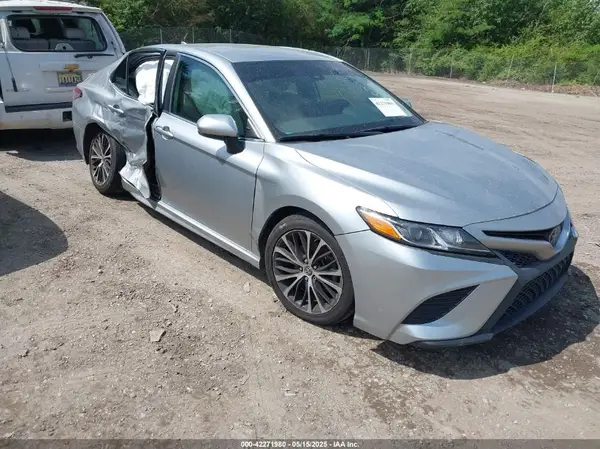4T1B11HK2KU853217 2019 TOYOTA CAMRY - Image 1