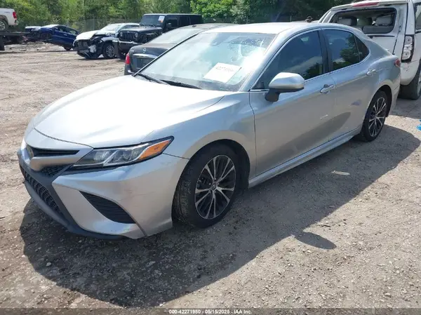 4T1B11HK2KU853217 2019 TOYOTA CAMRY - Image 2