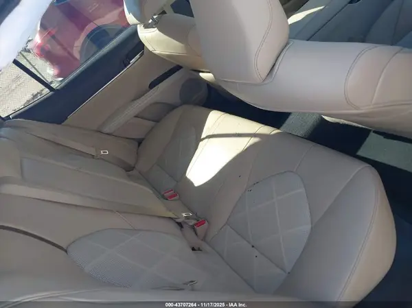 4T1B11HK2KU856666 2019 TOYOTA CAMRY - Image 8
