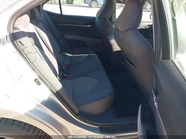 4T1B11HK3JU005460 2018 TOYOTA CAMRY - Image 8