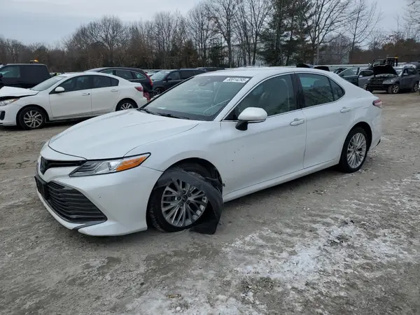 4T1B11HK3JU006298 2018 TOYOTA CAMRY - Image 1