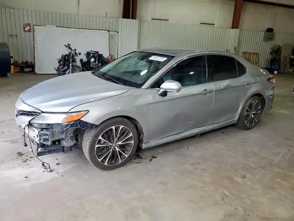 4T1B11HK3JU009136 2018 TOYOTA CAMRY - Image 1