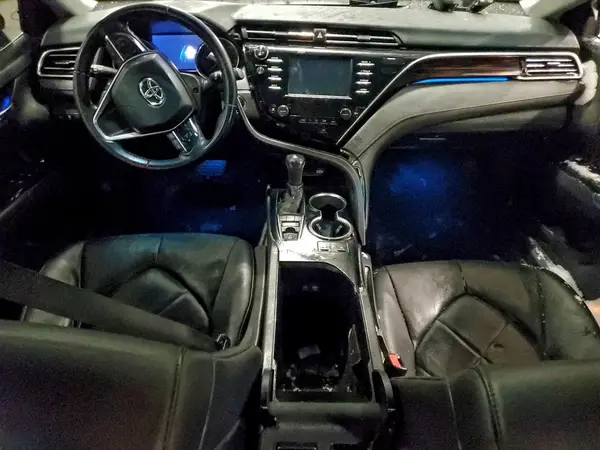 4T1B11HK3JU009699 2018 TOYOTA CAMRY - Image 8