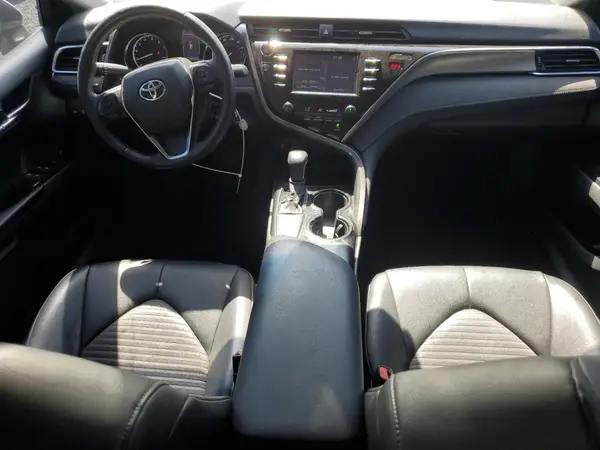 4T1B11HK3JU010075 2018 TOYOTA CAMRY - Image 8