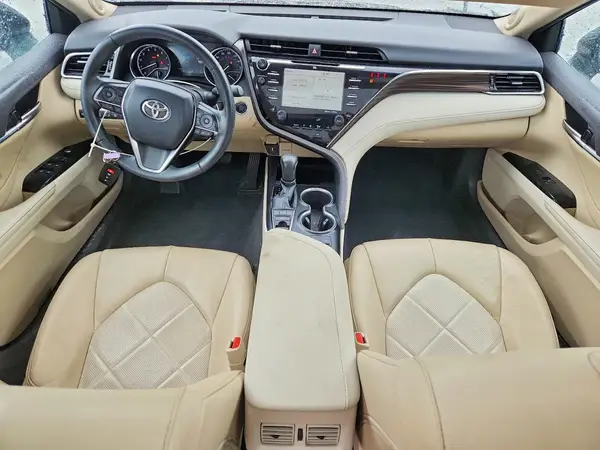 4T1B11HK3JU013008 2018 TOYOTA CAMRY - Image 8