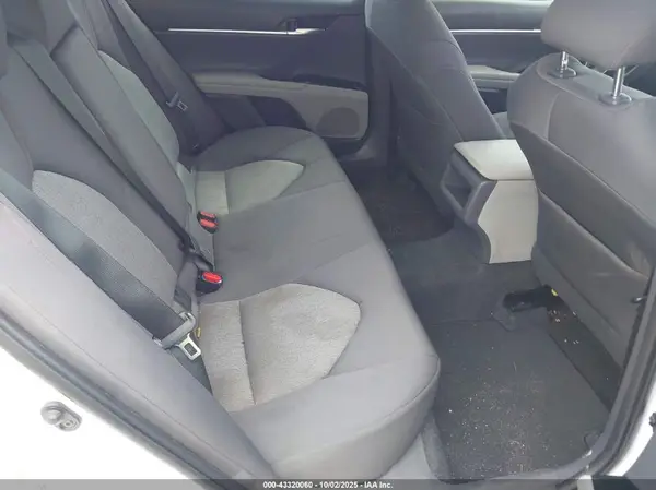 4T1B11HK3JU017687 2018 TOYOTA CAMRY - Image 8