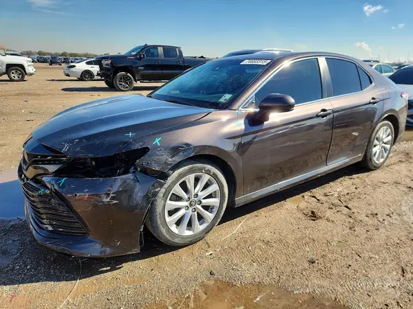 4T1B11HK3JU022467 2018 TOYOTA CAMRY - Image 1