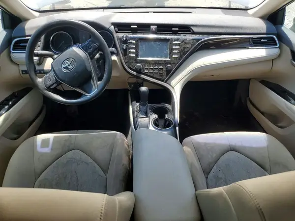 4T1B11HK3JU023201 2018 TOYOTA CAMRY - Image 8