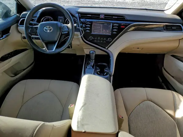 4T1B11HK3JU026020 2018 TOYOTA CAMRY - Image 8