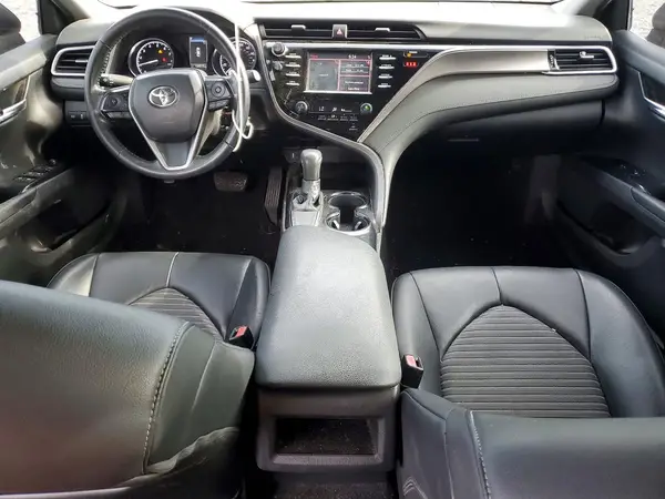 4T1B11HK3JU028561 2018 TOYOTA CAMRY - Image 8