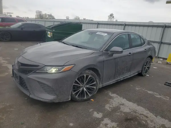 4T1B11HK3JU031542 2018 TOYOTA CAMRY - Image 1