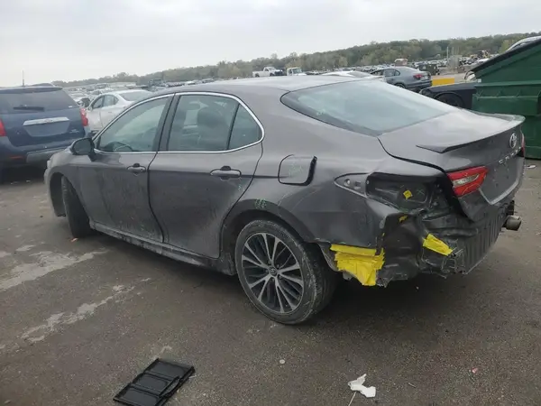 4T1B11HK3JU031542 2018 TOYOTA CAMRY - Image 2