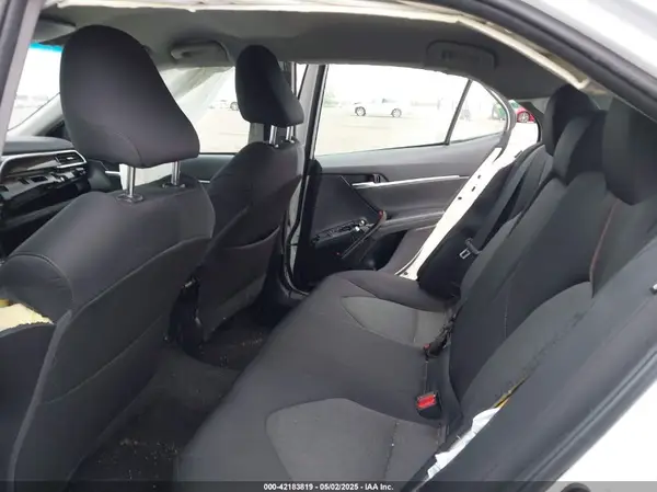 4T1B11HK3JU031864 2018 TOYOTA CAMRY - Image 8
