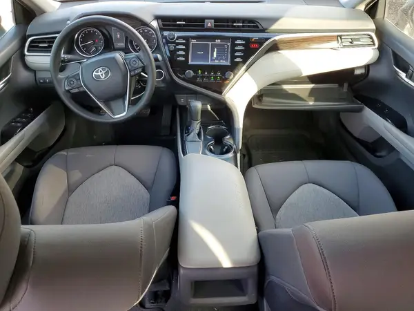 4T1B11HK3JU032853 2018 TOYOTA CAMRY - Image 8