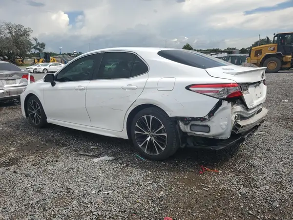 4T1B11HK3JU034683 2018 TOYOTA CAMRY - Image 2