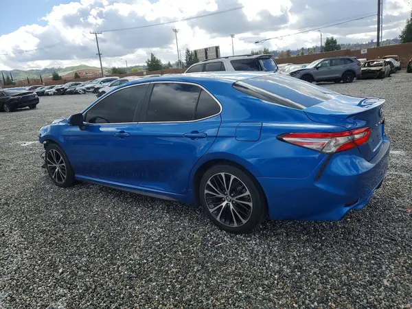 4T1B11HK3JU034859 2018 TOYOTA CAMRY - Image 2