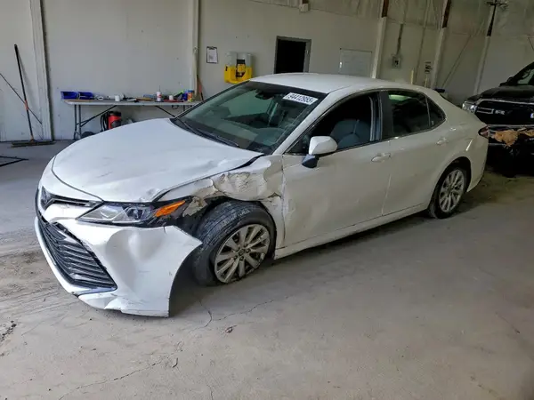 4T1B11HK3JU035249 2018 TOYOTA CAMRY - Image 1