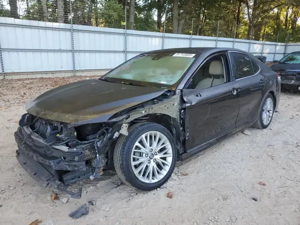 4T1B11HK3JU035638 2018 TOYOTA CAMRY - Image 1