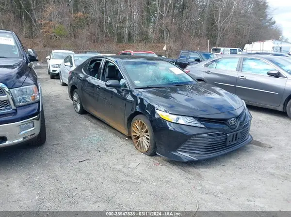 4T1B11HK3JU036174 2018 TOYOTA CAMRY - Image 1