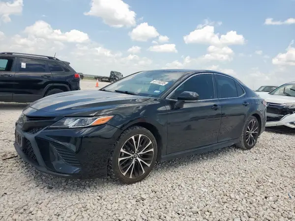 4T1B11HK3JU037695 2018 TOYOTA CAMRY - Image 1