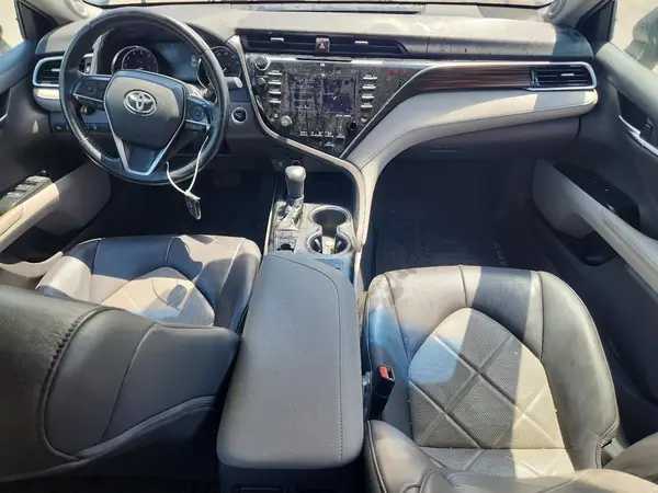 4T1B11HK3JU038099 2018 TOYOTA CAMRY - Image 8