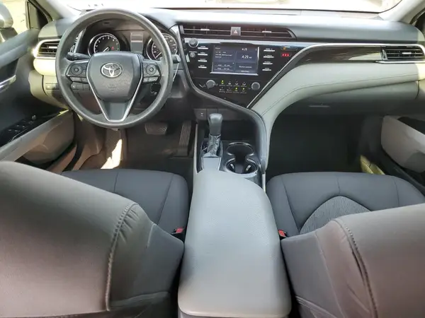 4T1B11HK3JU038751 2018 TOYOTA CAMRY - Image 8