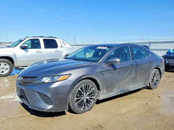 4T1B11HK3JU038829 2018 TOYOTA CAMRY - Image 1