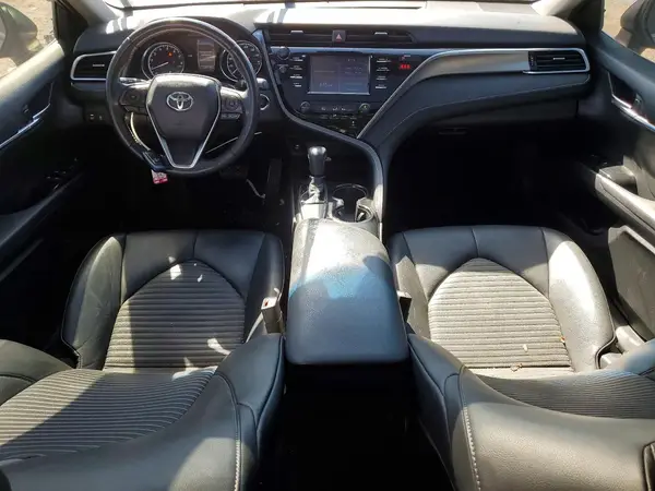4T1B11HK3JU038832 2018 TOYOTA CAMRY - Image 8