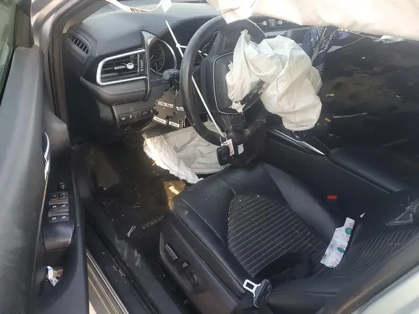 4T1B11HK3JU040192 2018 TOYOTA CAMRY - Image 8